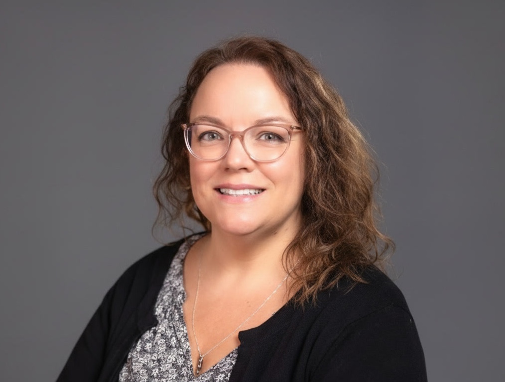Leslie Nelson Headshot for website