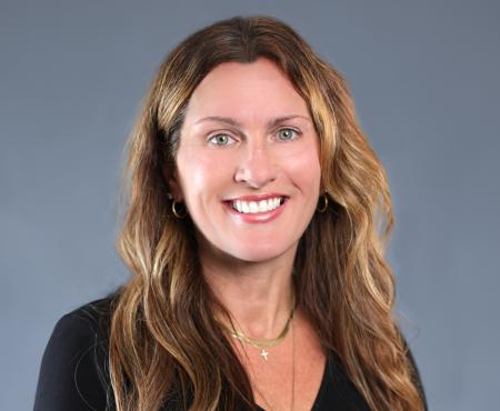 Ruth Doyle headshot